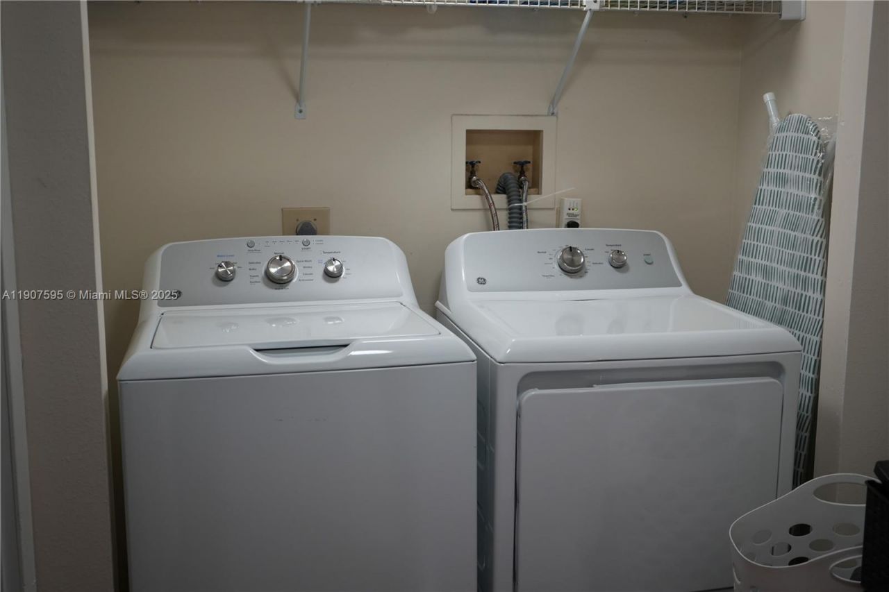 10370 SW 220th St, Unit 218, Cutler Bay, FL 33190 Photo