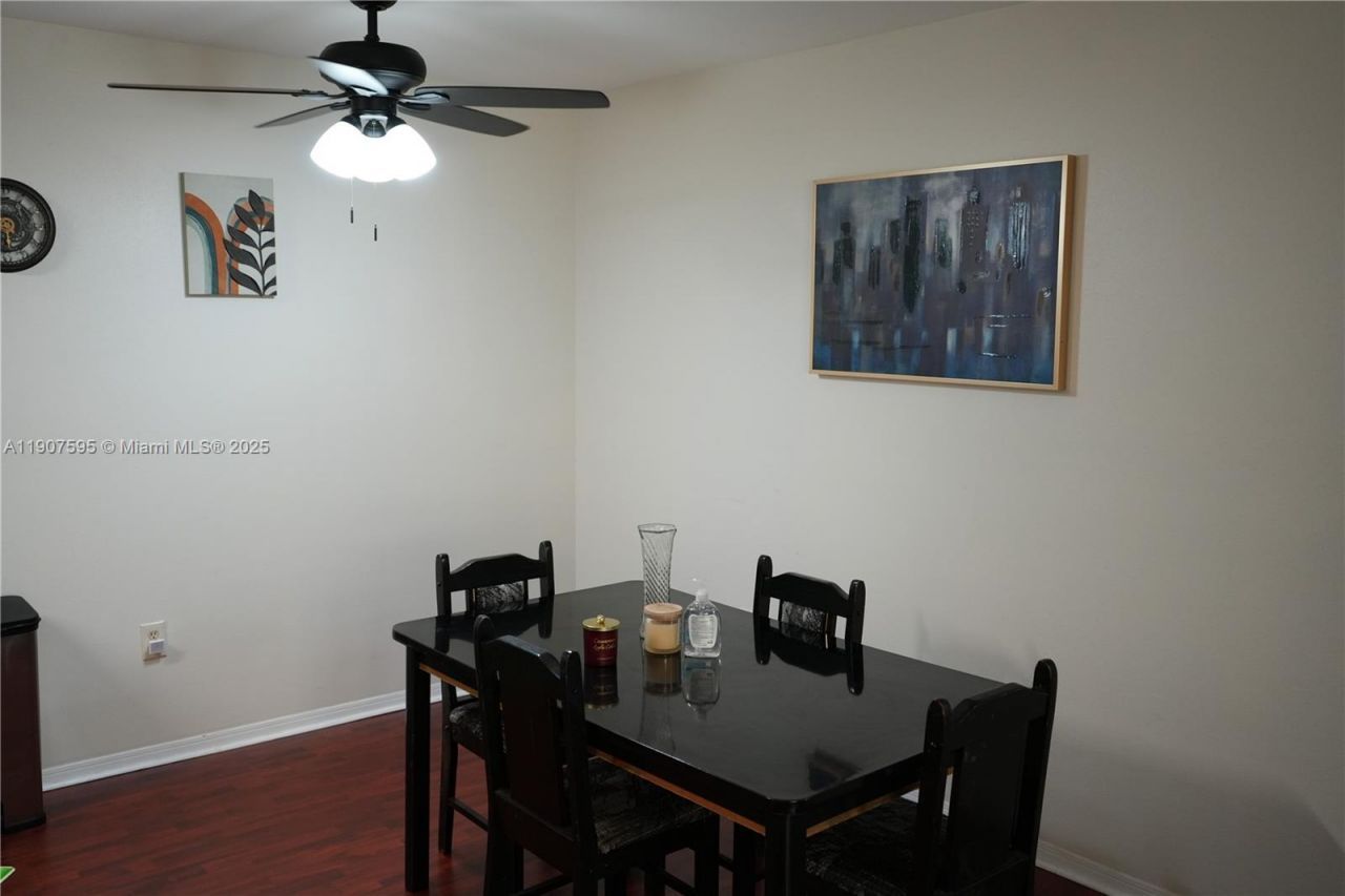 10370 SW 220th St, Unit 218, Cutler Bay, FL 33190 Photo