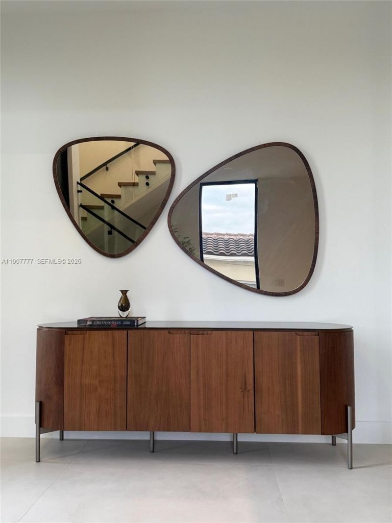 9024 Abbott Ave, Surfside, FL 33154 Photo