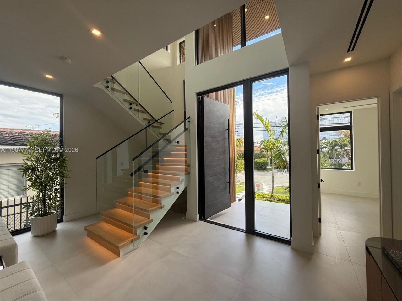 9024 Abbott Ave, Surfside, FL 33154 Photo