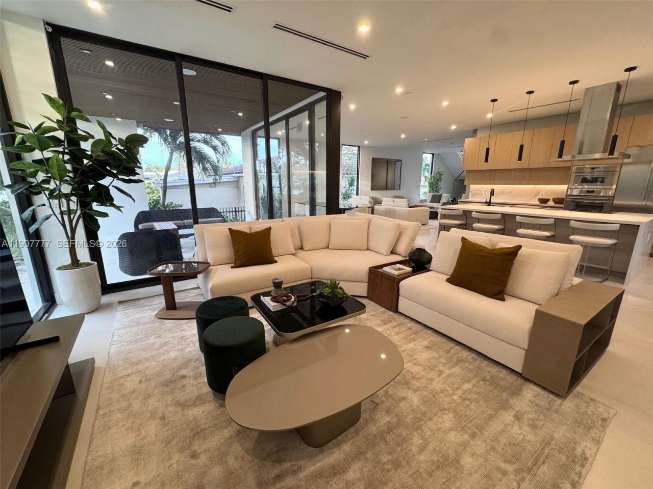 9024 Abbott Ave, Surfside, FL 33154 Photo