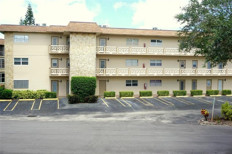 3400 NW 48th Ave, Unit 502, Lauderdale Lakes, FL 33319 Photo