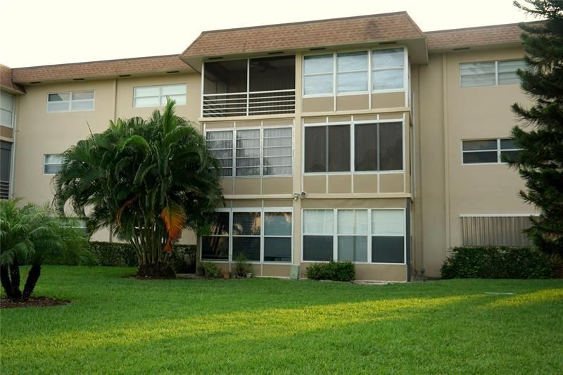 3400 NW 48th Ave, Unit 502, Lauderdale Lakes, FL 33319 Photo