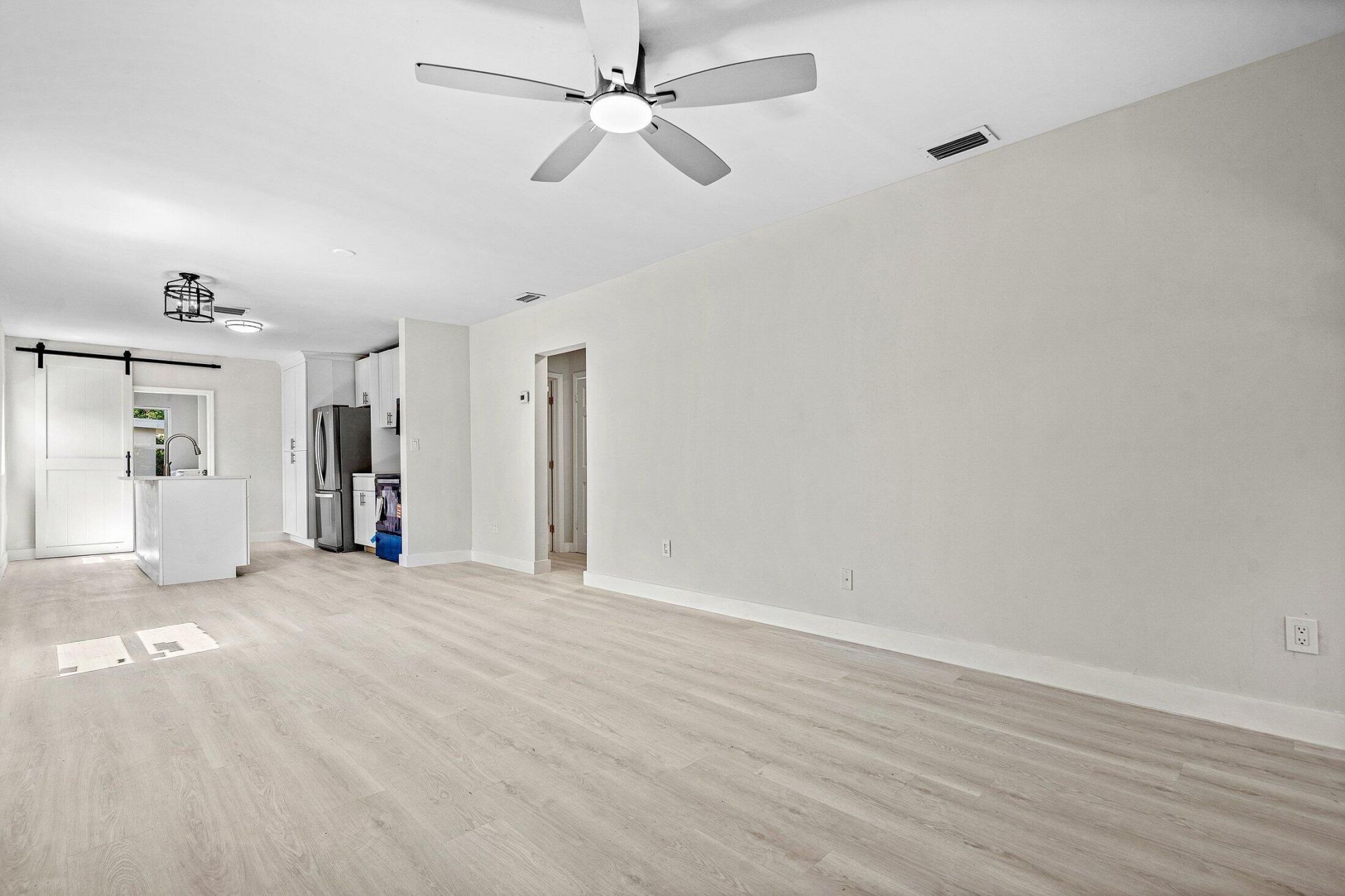 719 Briggs Street, West Palm Beach, FL 33405 Photo