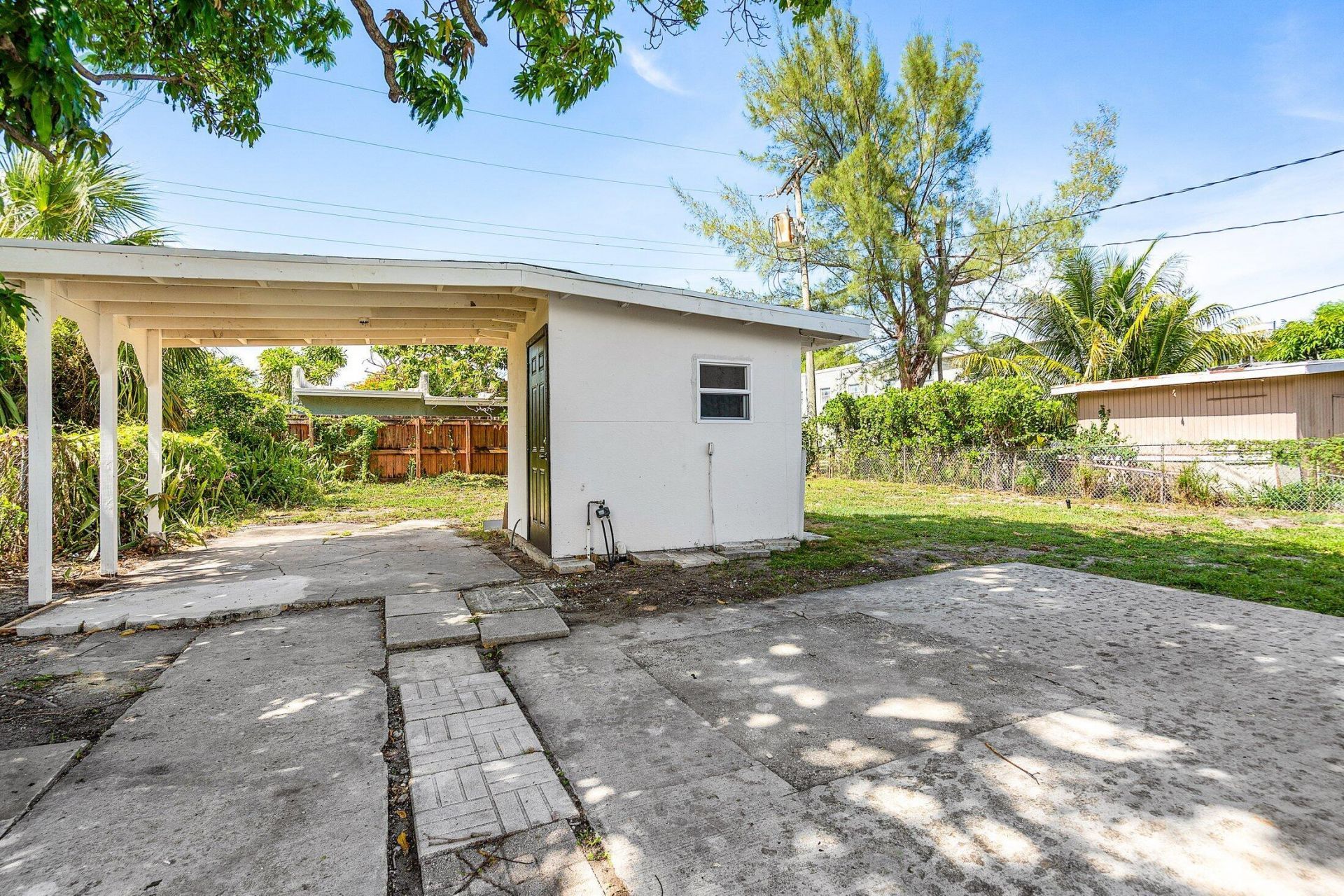 719 Briggs Street, West Palm Beach, FL 33405 Photo