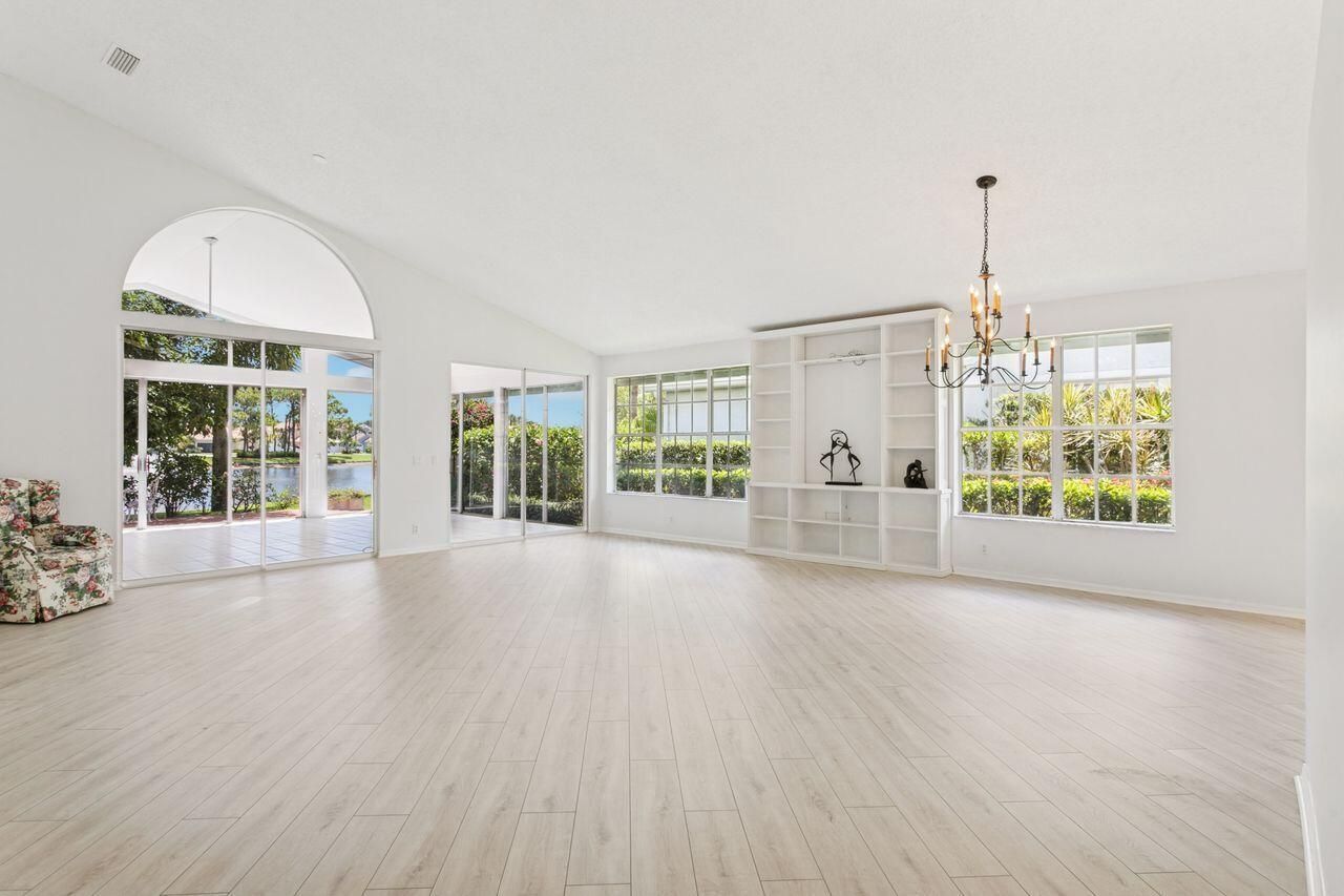 12921 Oak Knoll Drive, Palm Beach Gardens, FL 33418 Photo