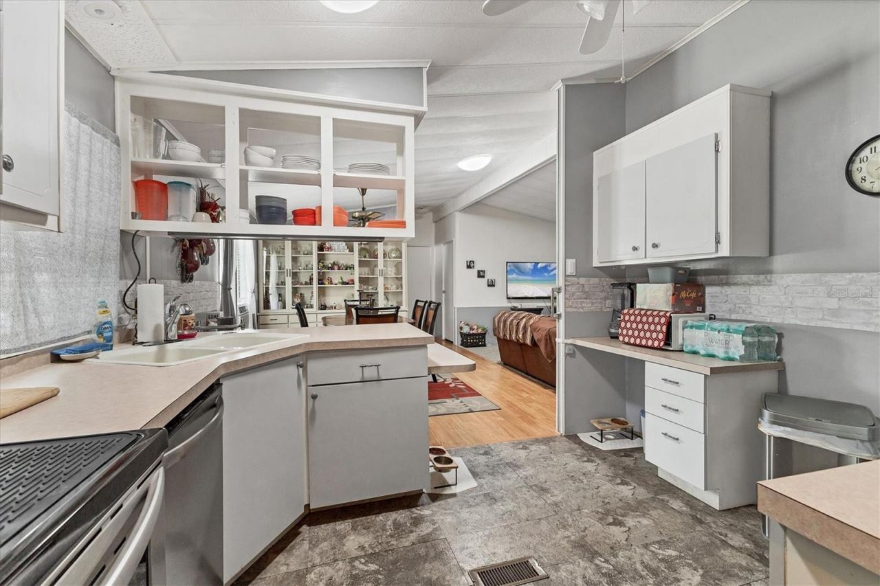 6710 36th Avenue E, Unit 322, Palmetto, FL 34221 Photo