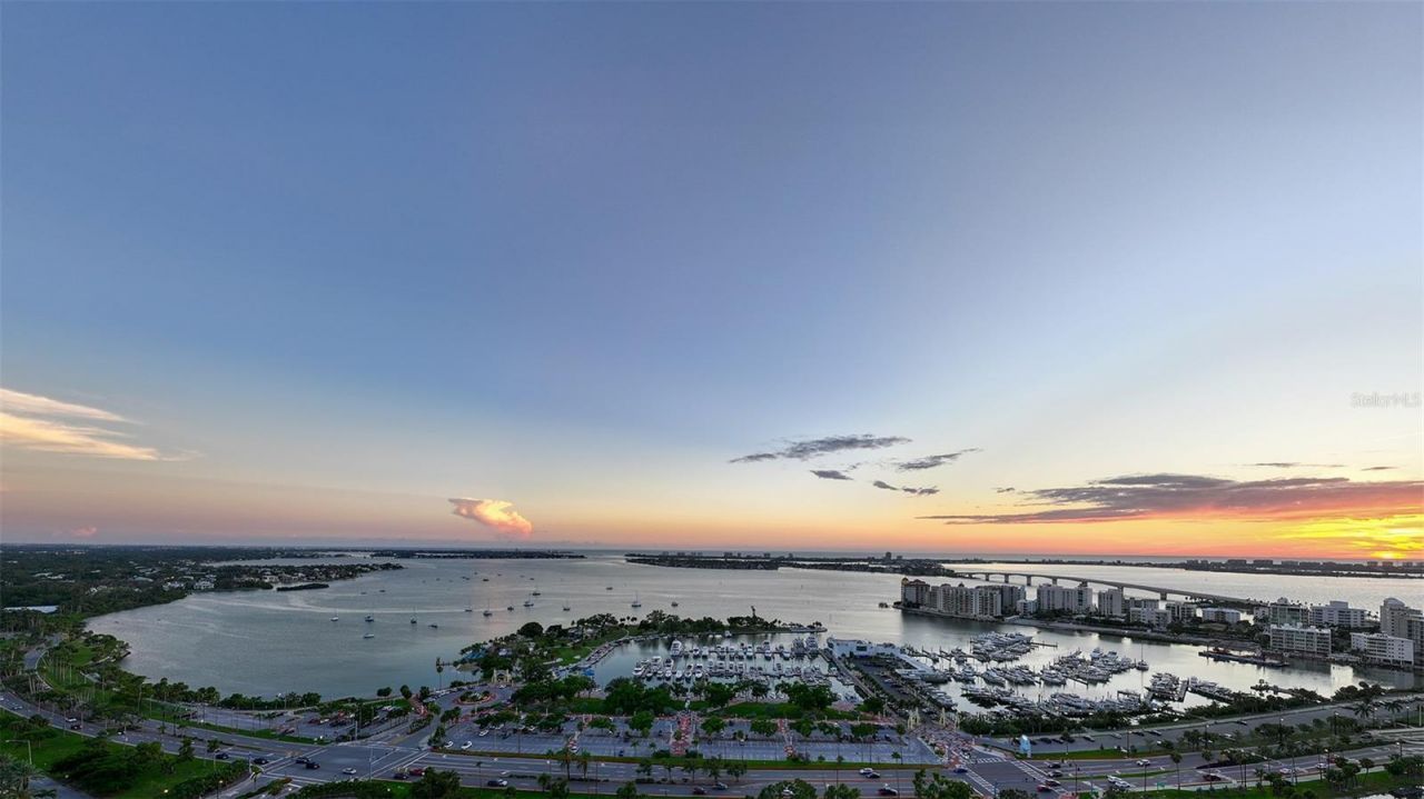 65 S Palm Avenue, Unit 702, Sarasota, FL 34236 Photo