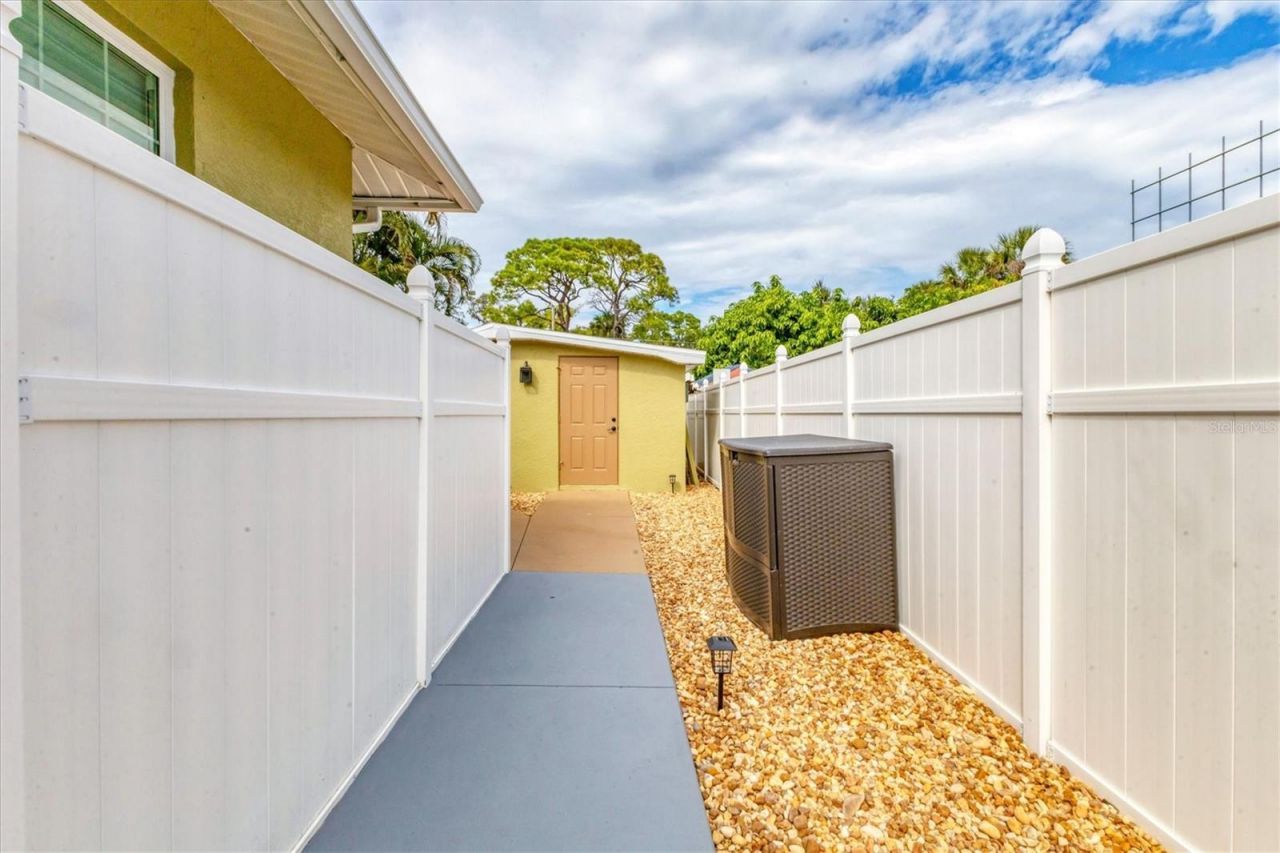 1275 42nd Street, Sarasota, FL 34234 Photo