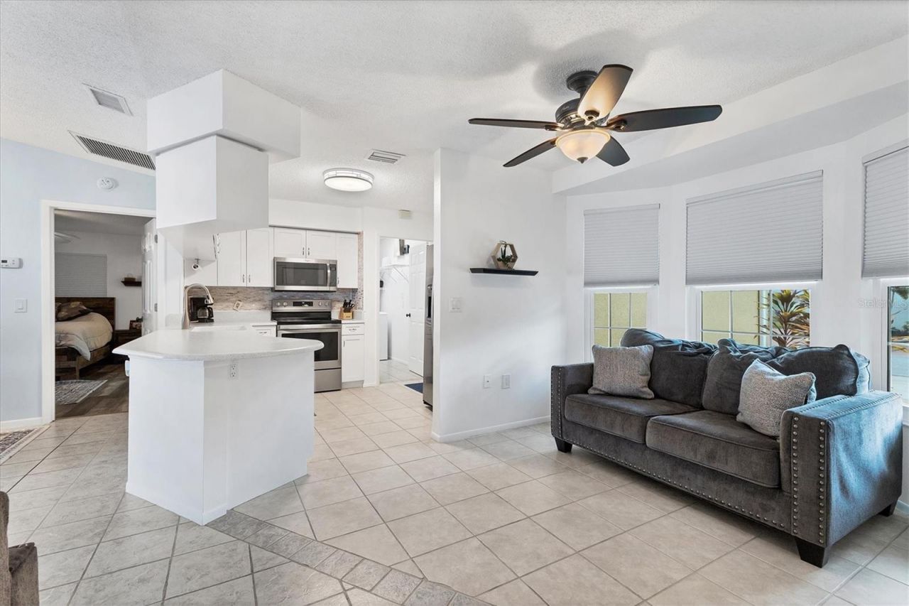 1275 42nd Street, Sarasota, FL 34234 Photo