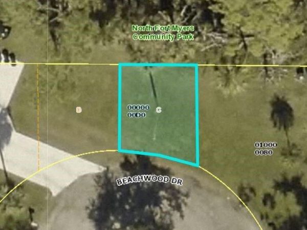 1826 BEACHWOOD DRIVE, NORTH FORT MYERS, FL 33903