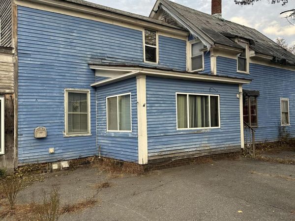 29 Carey Lane, Waterville, ME 04091