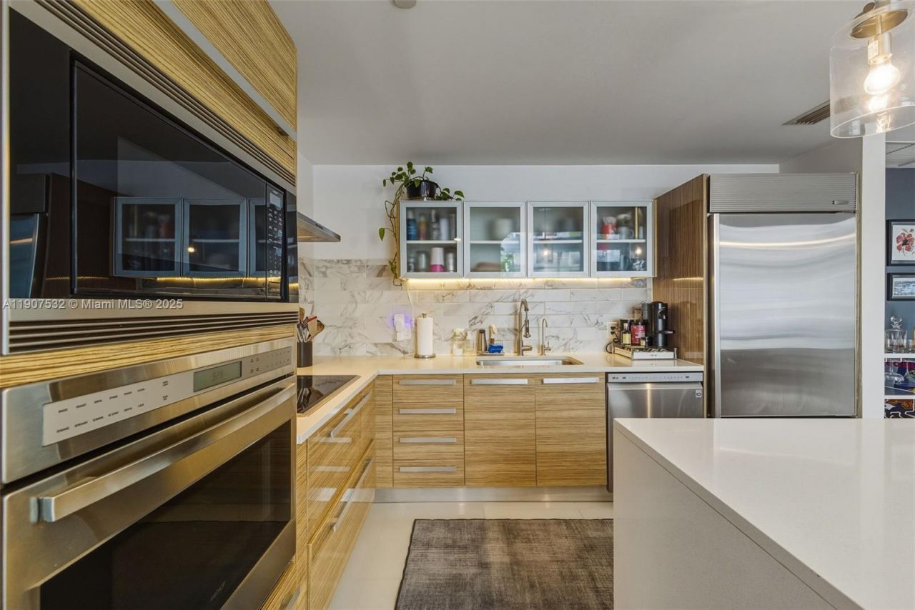 2020 N Bayshore, Unit TH103, Miami, FL 33137 Photo