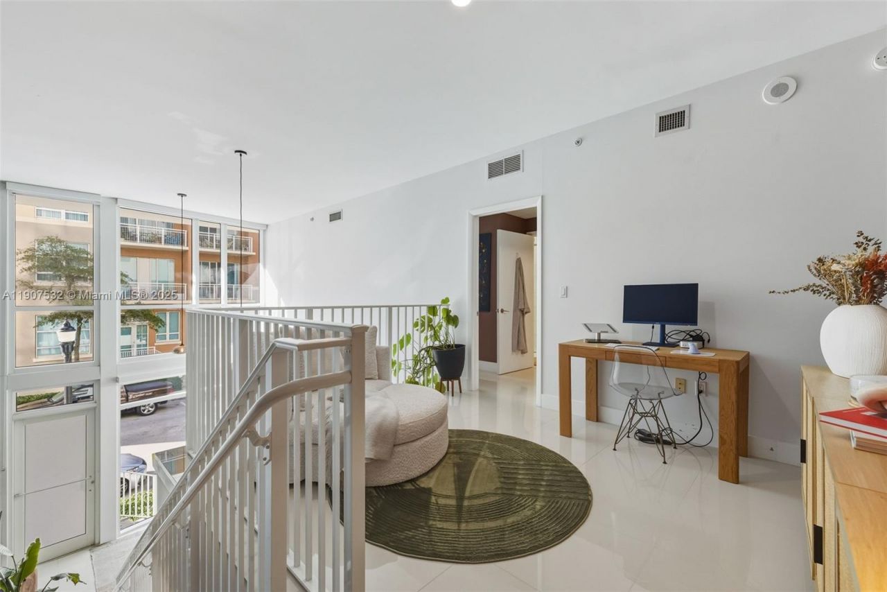 2020 N Bayshore, Unit TH103, Miami, FL 33137 Photo