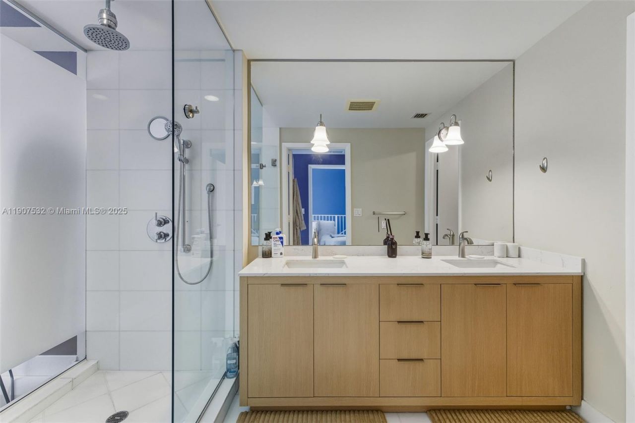 2020 N Bayshore, Unit TH103, Miami, FL 33137 Photo