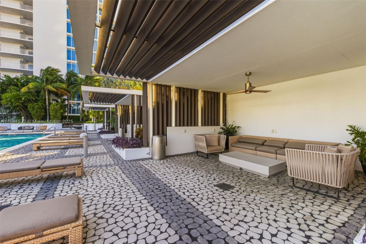 2020 N Bayshore, Unit TH103, Miami, FL 33137 Photo