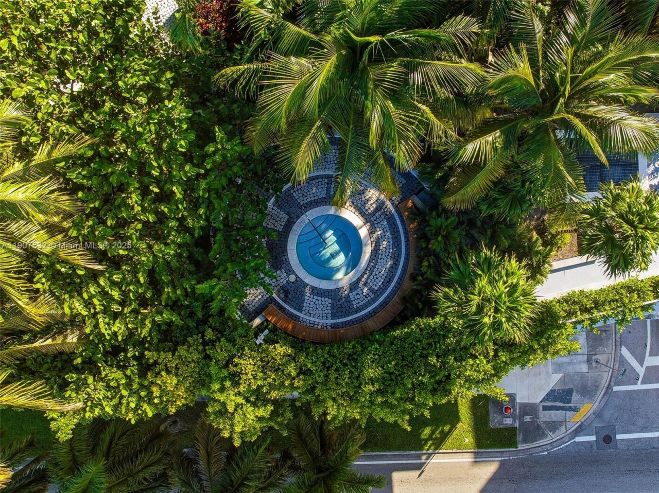 2020 N Bayshore, Unit TH103, Miami, FL 33137 Photo