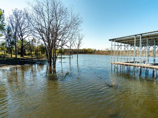 710 Waters Way , Dodd City, TX 75438