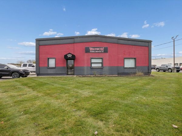 1005 Thorrez Road, Jackson, MI 49201