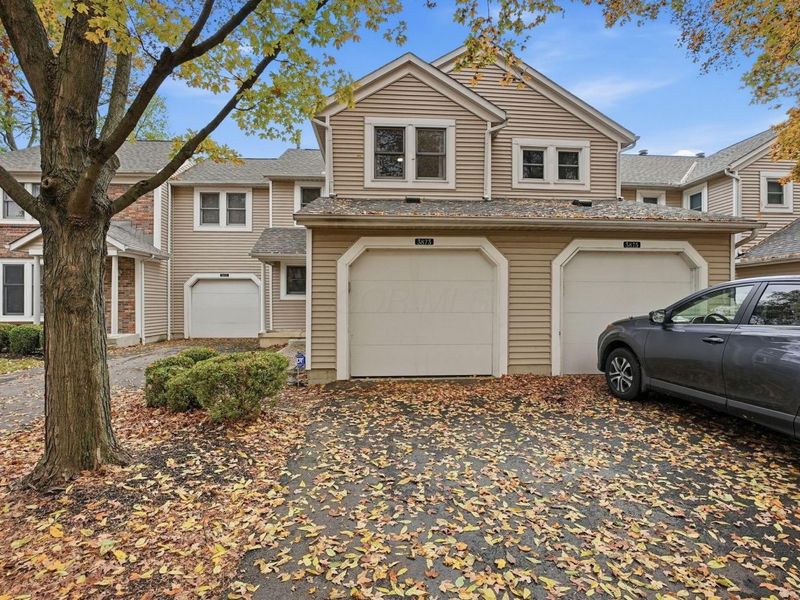 3873 Oakbridge Lane, Dublin, OH 43016 Photo 2