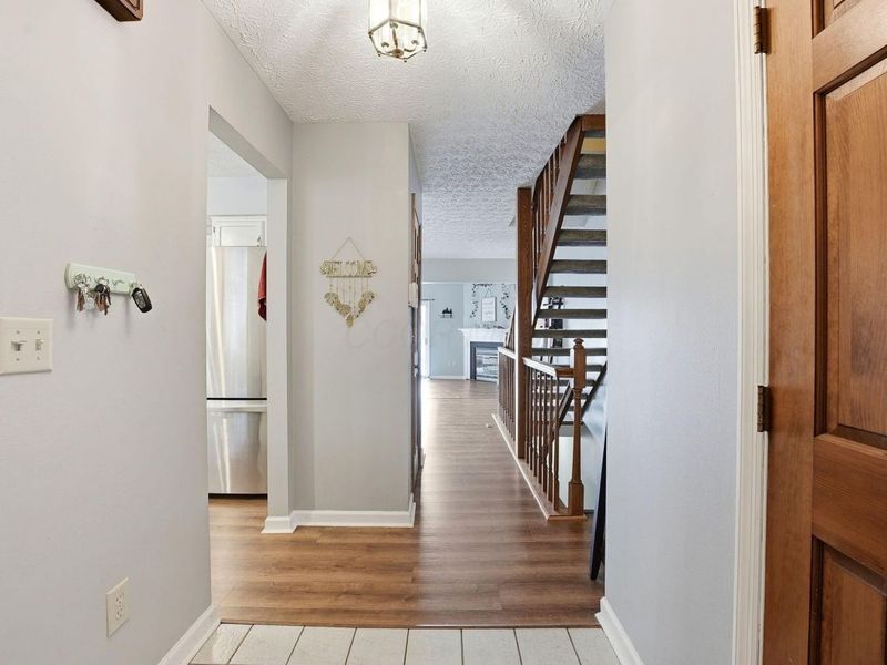 3873 Oakbridge Lane, Dublin, OH 43016 Photo 6