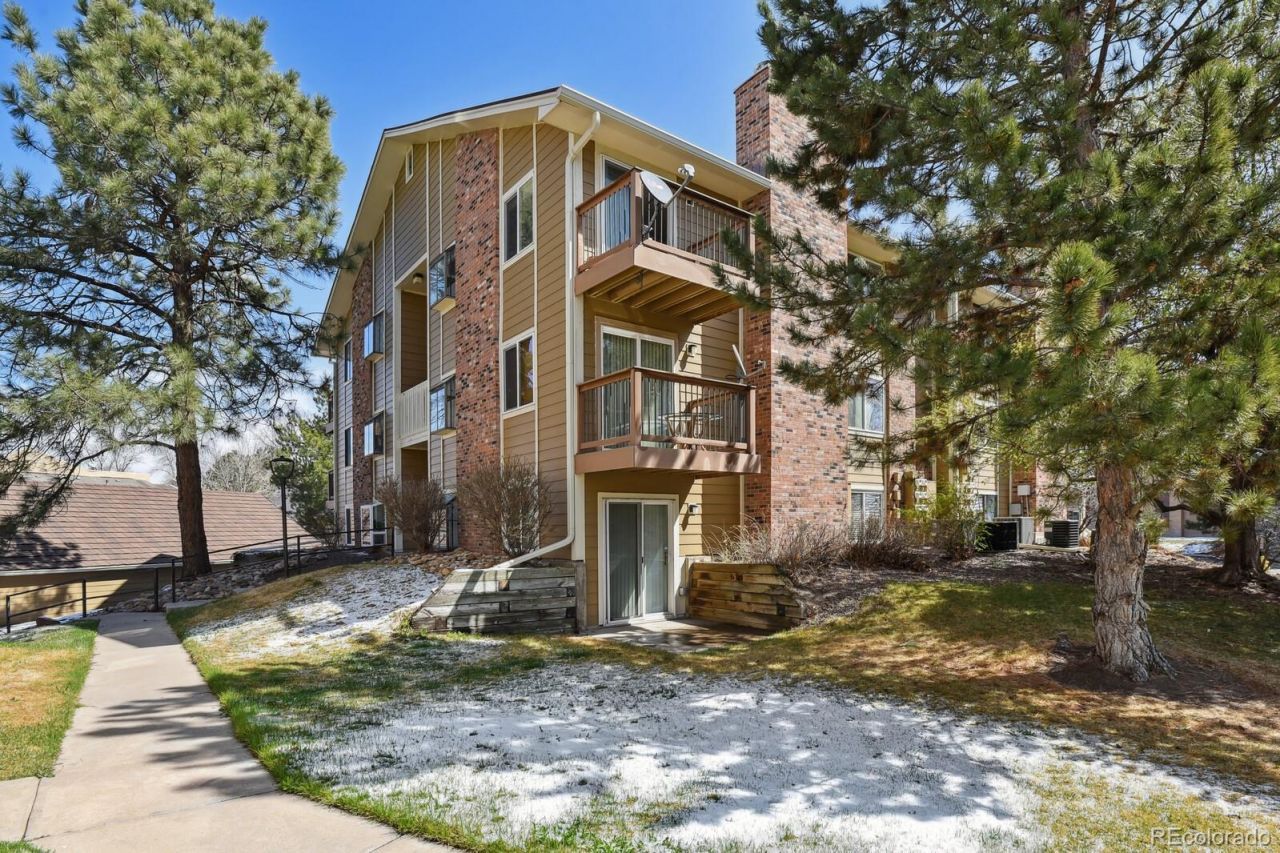 3051 S Ursula Circle, Unit 302, Aurora, CO 80014 Main Photo