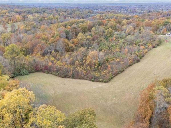 861 Roth Road, Parkersburg, WV 26104