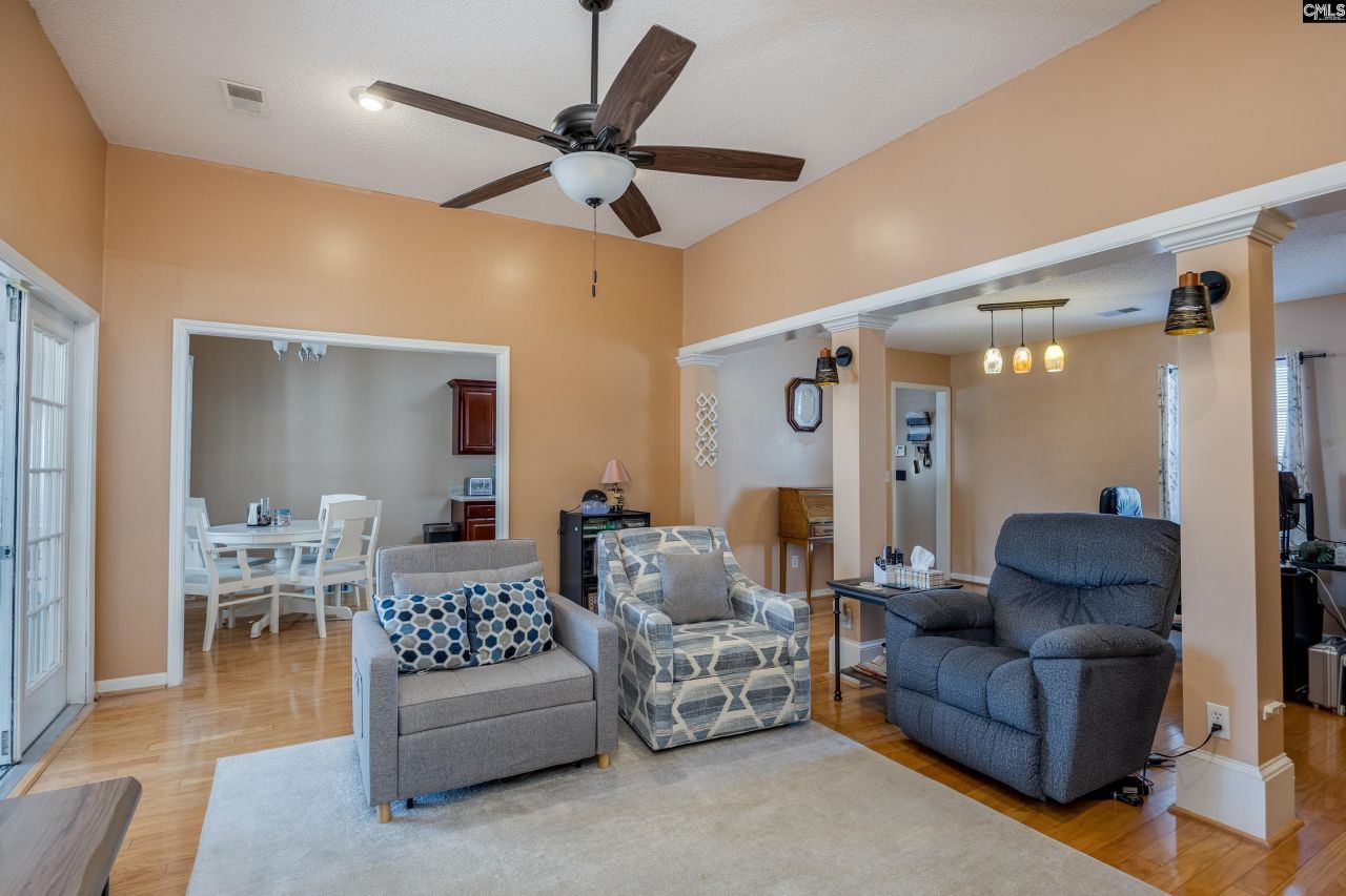 3020 Twin Oaks Way Photo 10