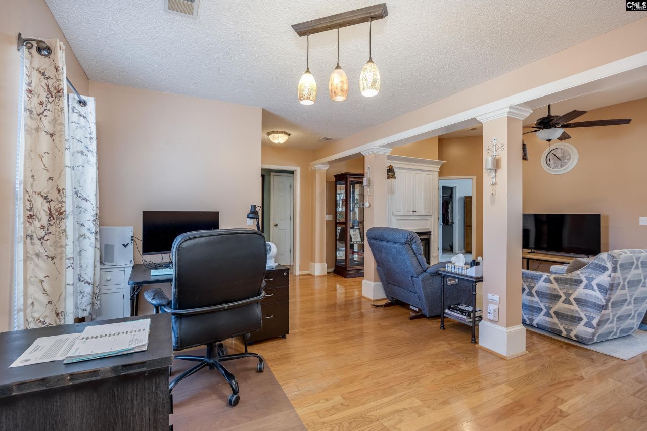 3020 Twin Oaks Way Photo 5