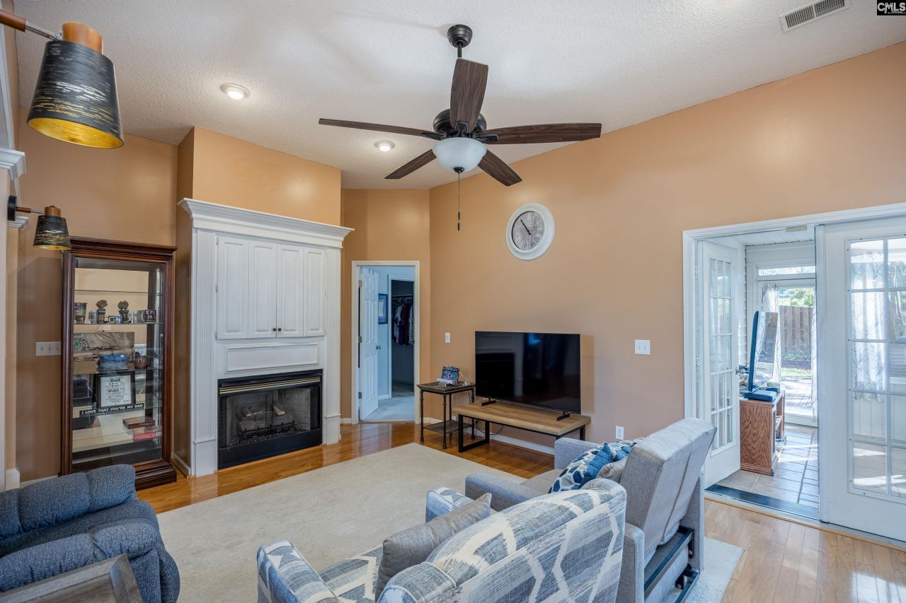 3020 Twin Oaks Way Photo 8