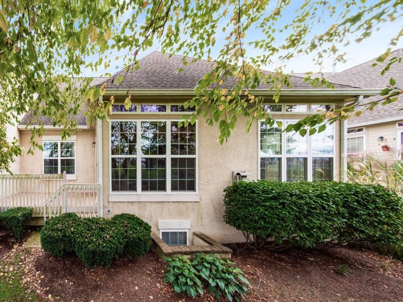 7450 Deer Valley Crossing, Powell, OH 43065 Photo 2