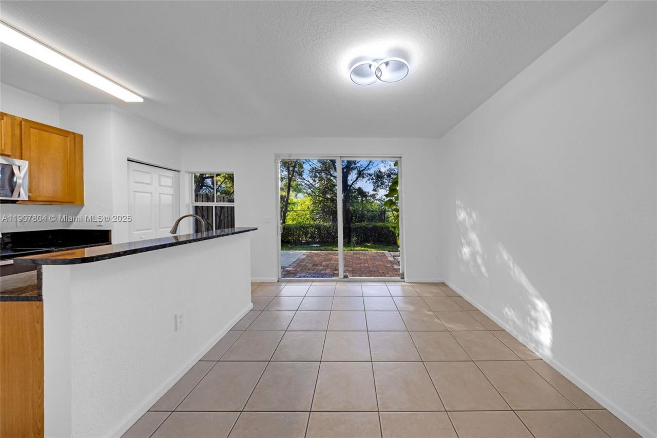 12040 SW 28th St, Unit 406-4, Miramar, FL 33025 Photo