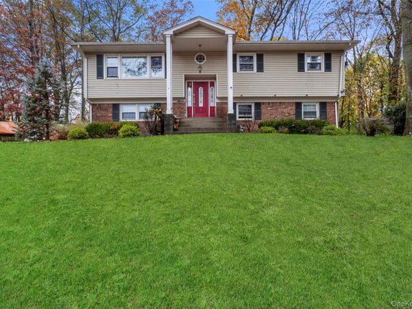 7 Jacqueline Road, Monsey, NY 10952