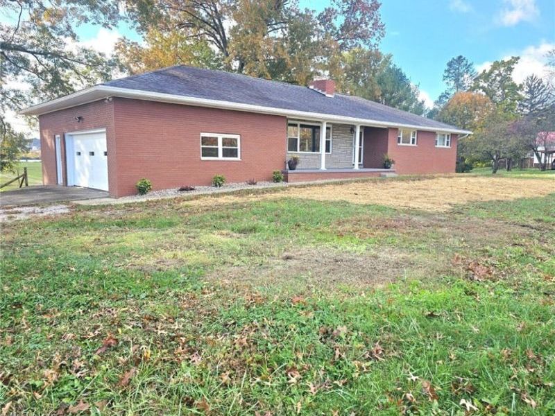 56 Carson Lane, Little Hocking, OH 45742 Photo 1