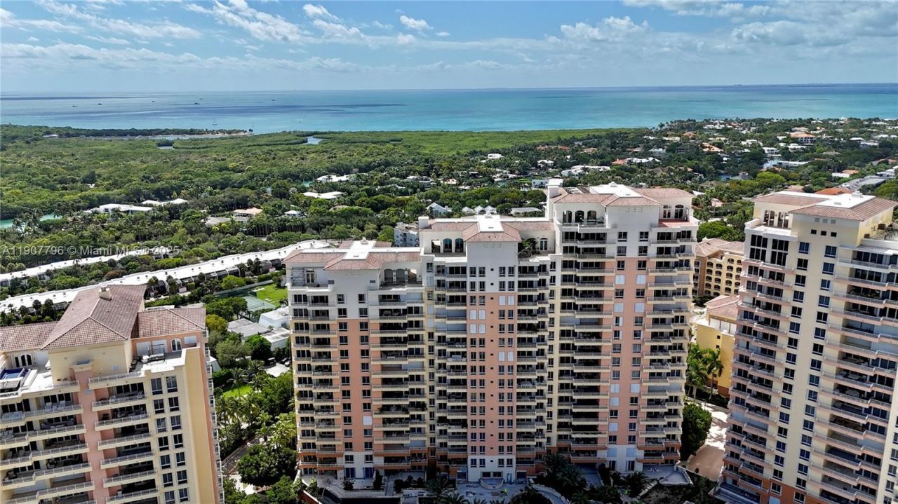 789 Crandon Blvd, Unit 1005, Key Biscayne, FL 33149 Photo