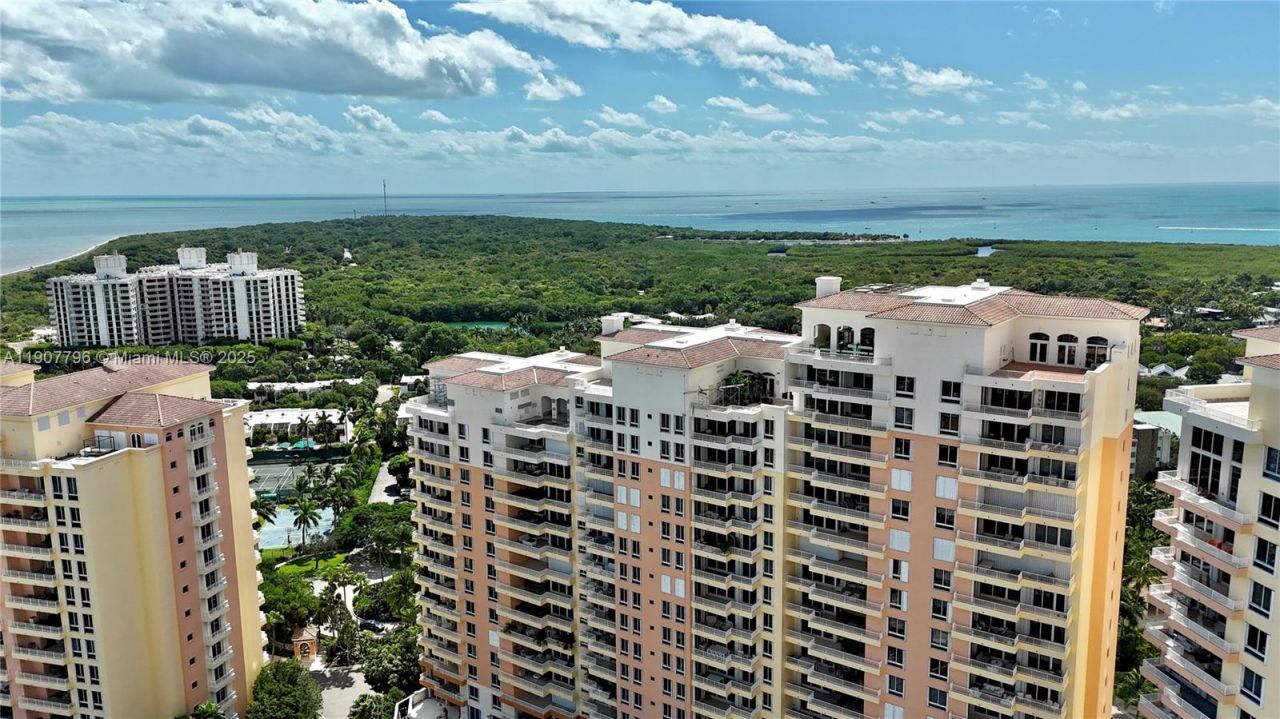 789 Crandon Blvd, Unit 1005, Key Biscayne, FL 33149 Photo