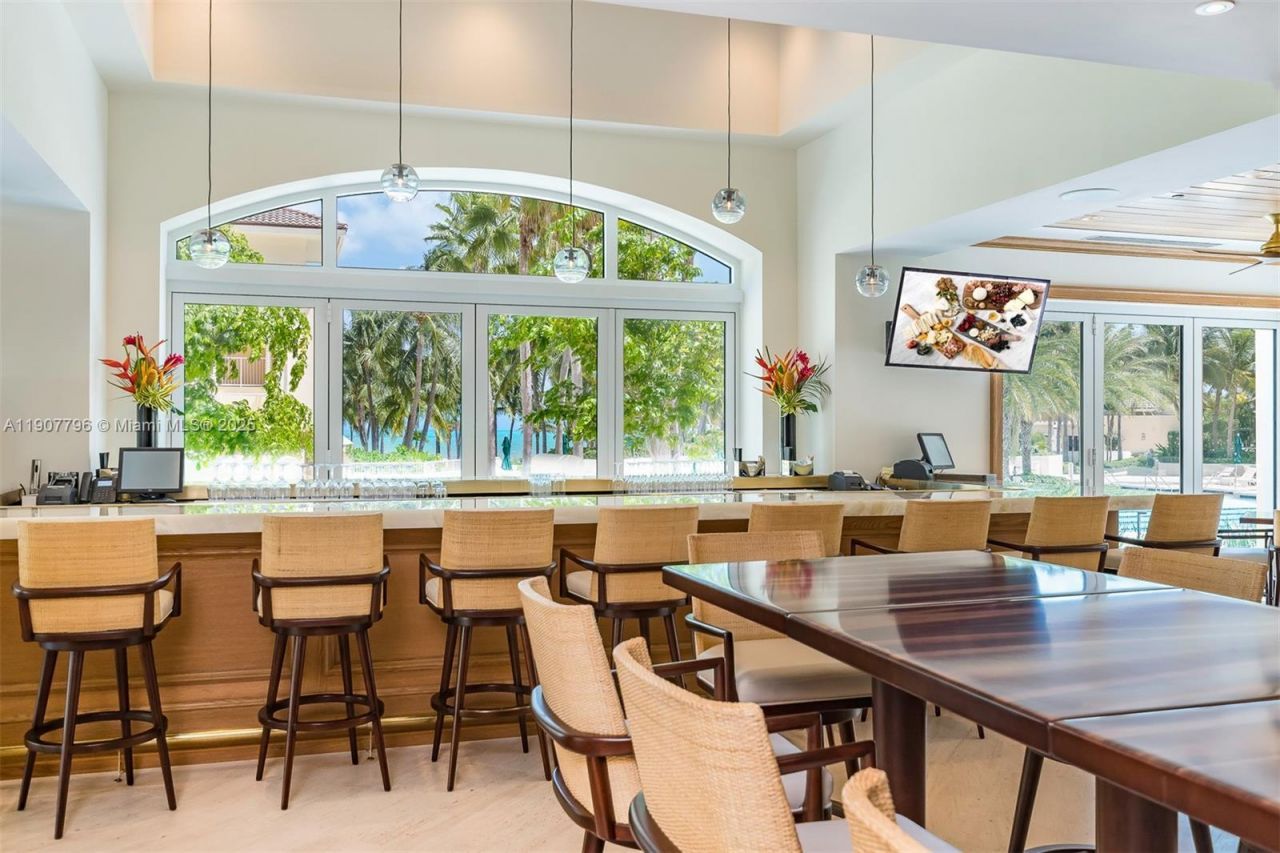 789 Crandon Blvd, Unit 1005, Key Biscayne, FL 33149 Photo