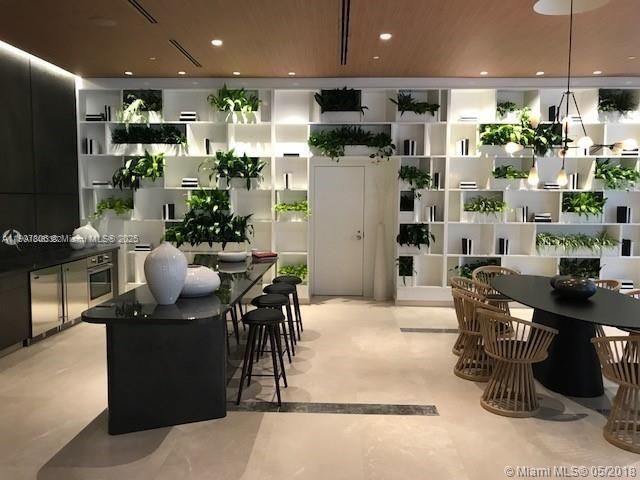 55 SW 9th St, Unit 2510, Miami, FL 33130 Photo