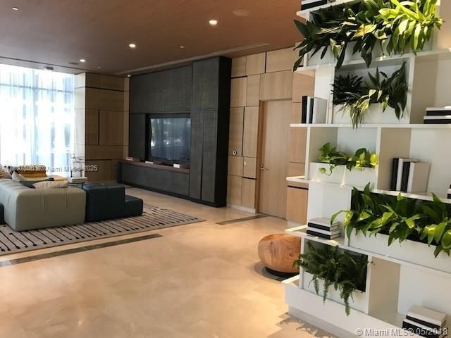 55 SW 9th St, Unit 2510, Miami, FL 33130 Photo