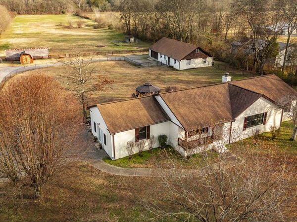 170 Upper Station Camp Crk Rd, Gallatin, TN 37066