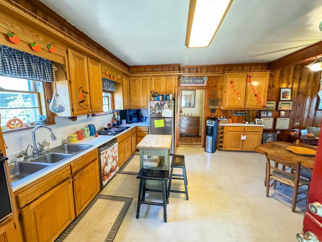 360 Bridge Street Photo 10