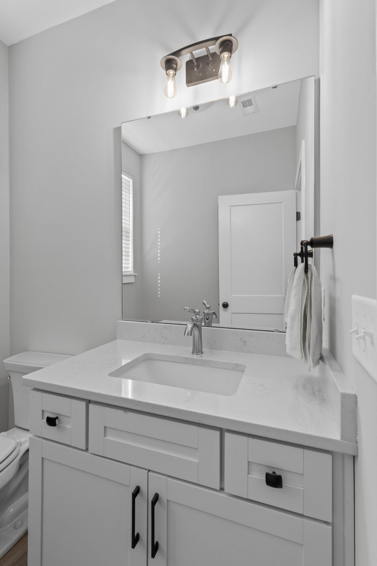 413 Renau Boulevard Photo 12