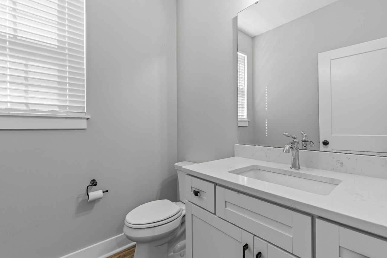 413 Renau Boulevard Photo 13