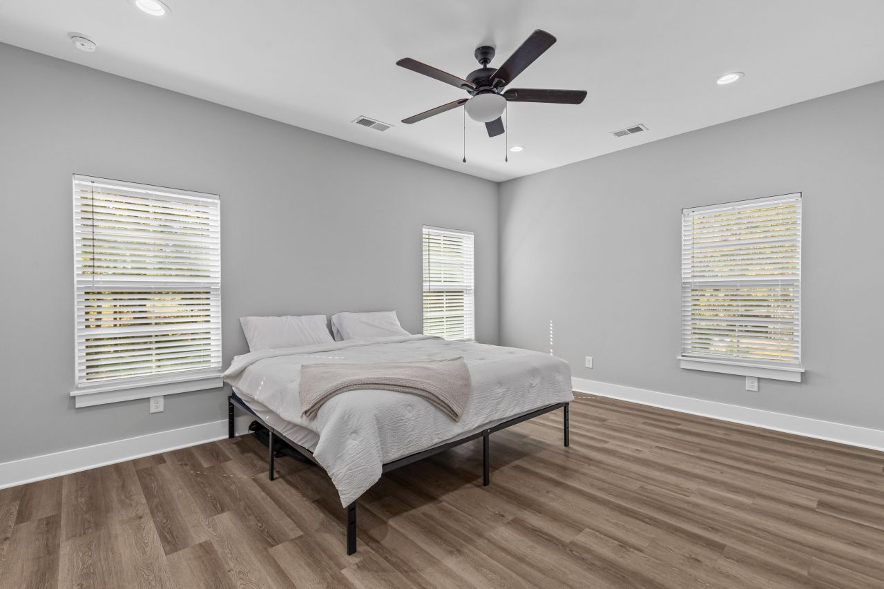 413 Renau Boulevard Photo 14