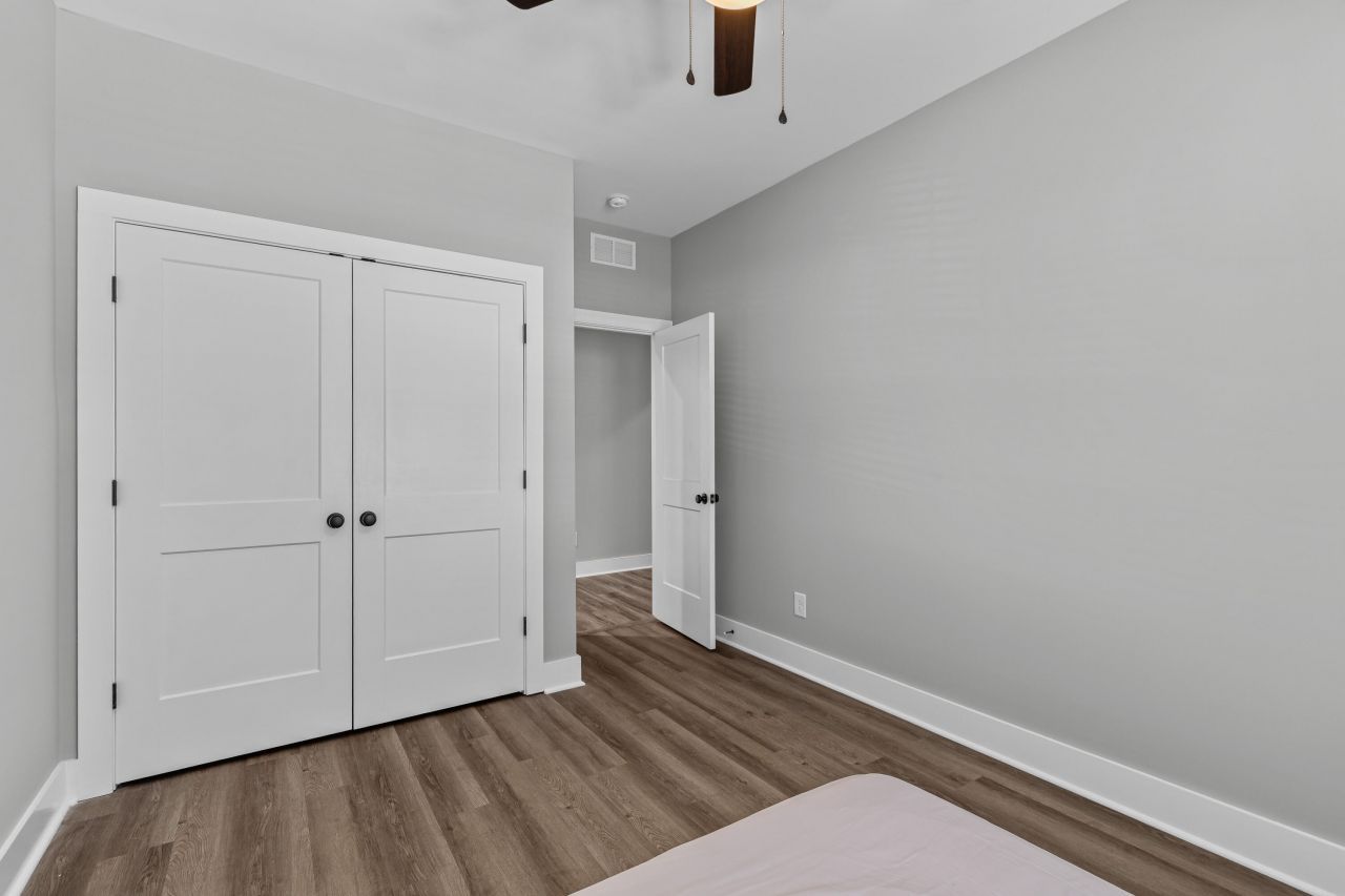 413 Renau Boulevard Photo 18