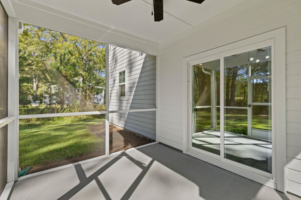 413 Renau Boulevard Photo 22