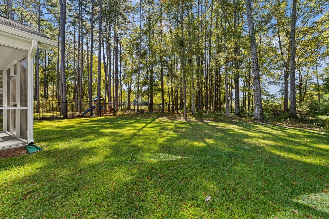 413 Renau Boulevard Photo 24