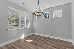 413 Renau Boulevard photo 4