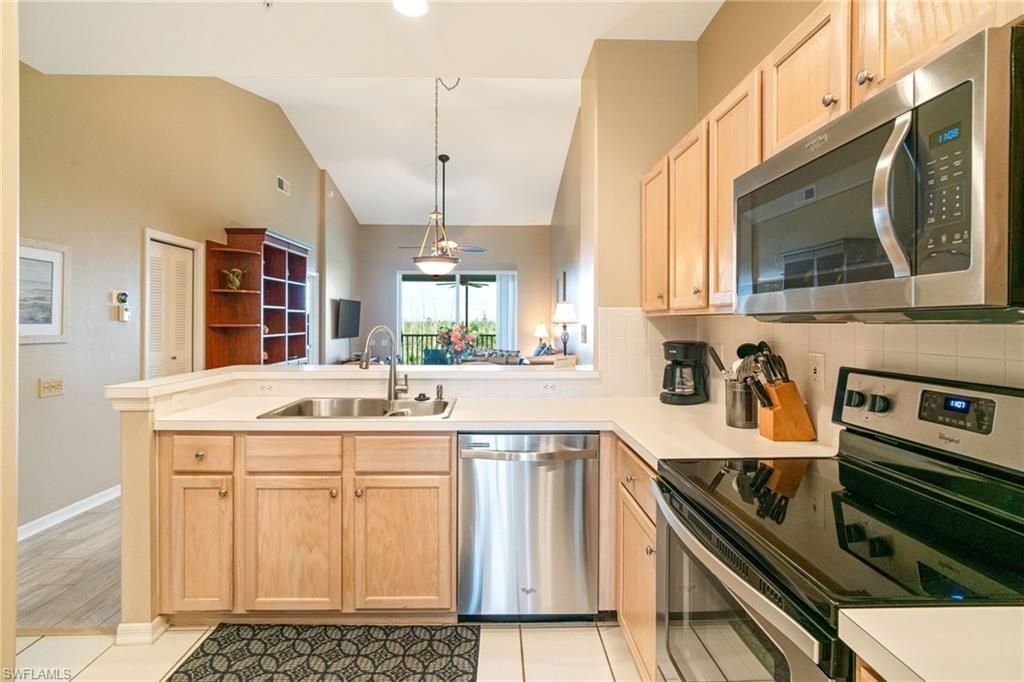16430 Millstone Cir, Unit 303, Fort Myers, FL 33908 Photo