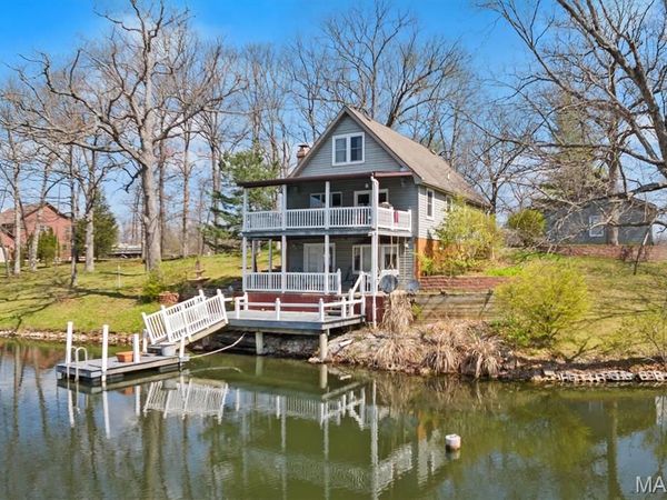 10949 Clearwater Lane, Plainview, IL 62685